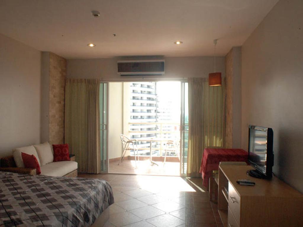 Apartments At View Talay Pattaya Extérieur photo